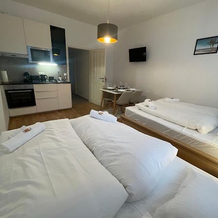 Cozy 5-Person Apartment In Vienna 6 Eksteriør bilde