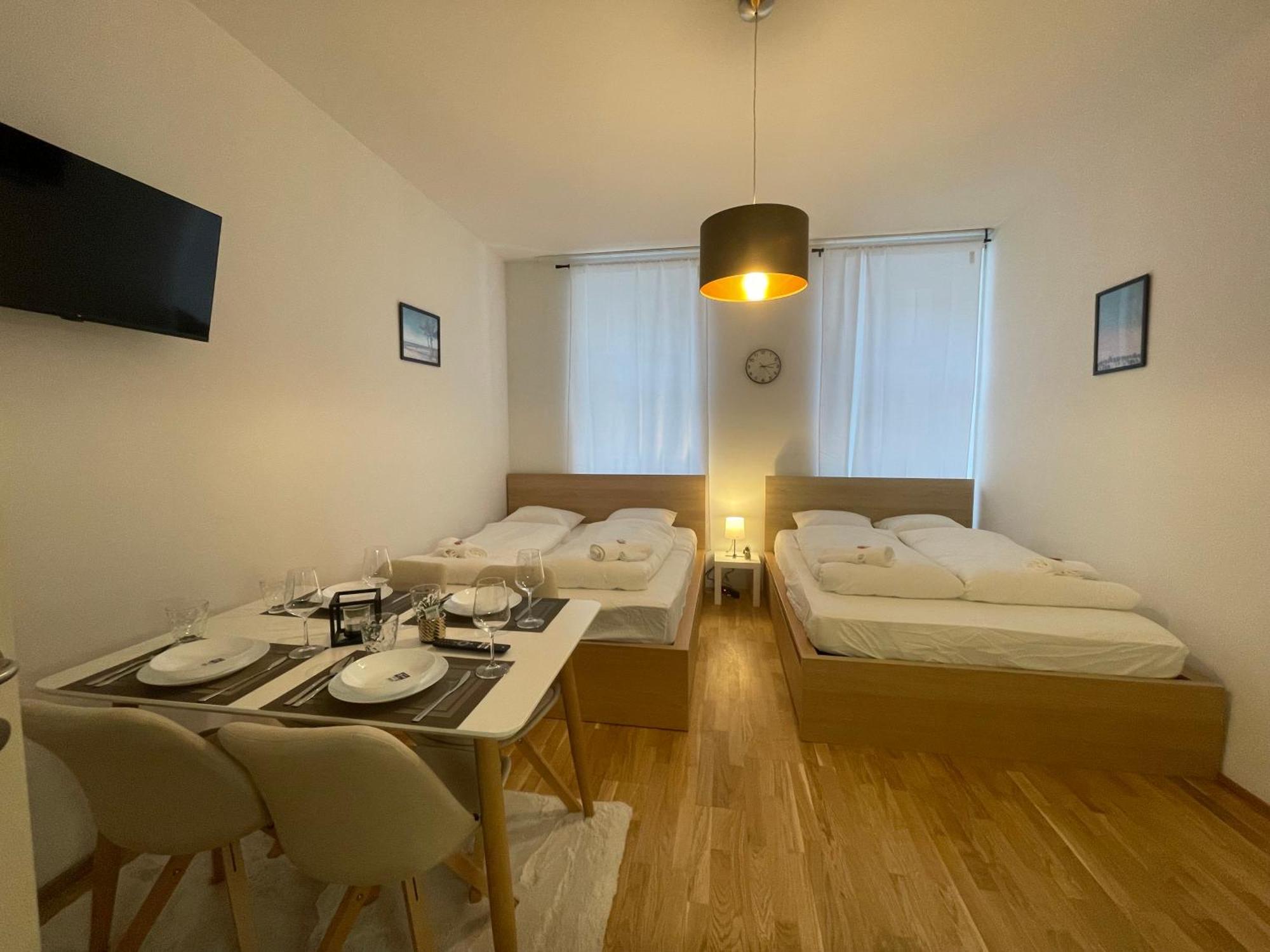 Cozy 5-Person Apartment In Vienna 6 Eksteriør bilde