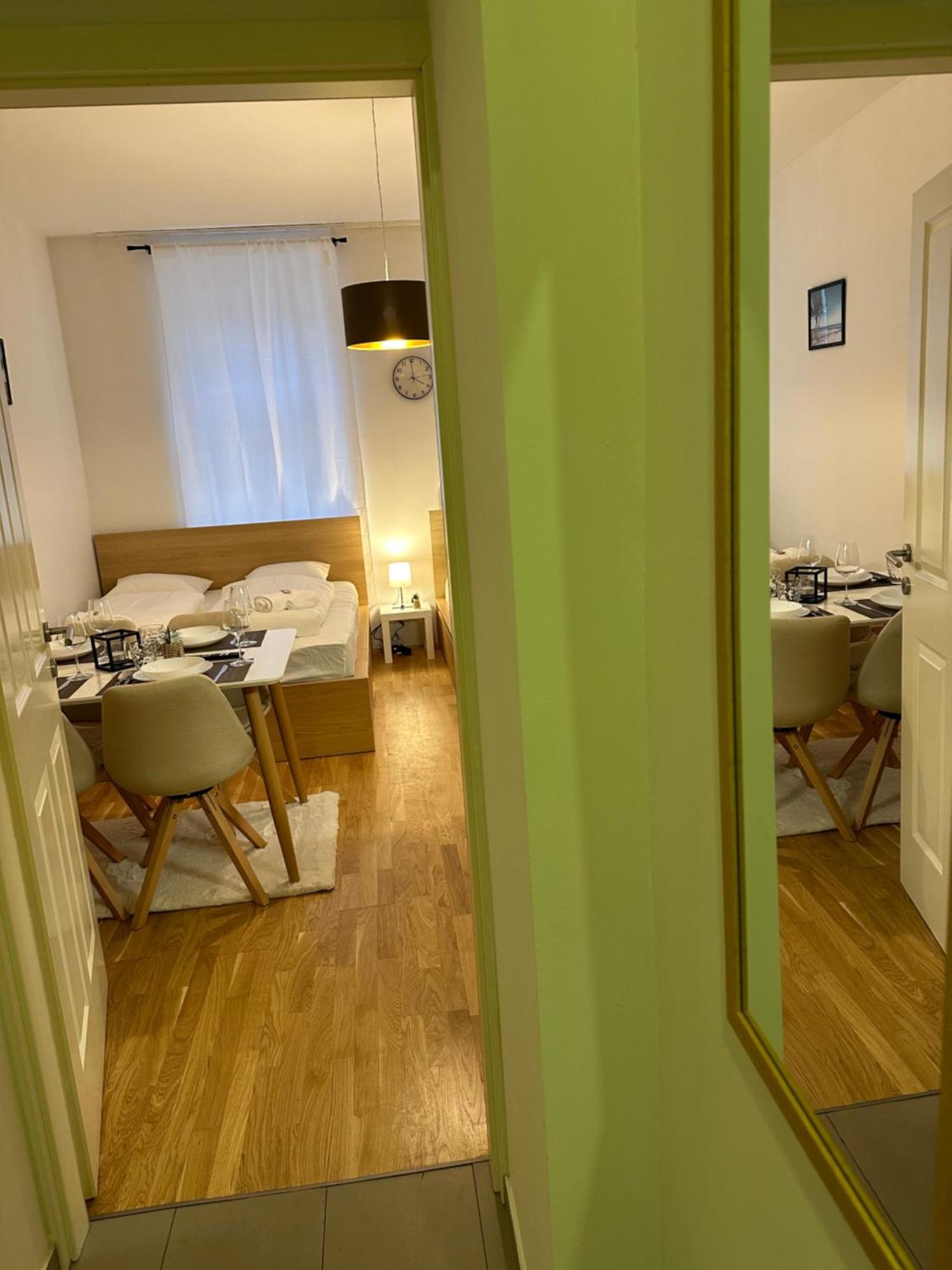 Cozy 5-Person Apartment In Vienna 6 Eksteriør bilde