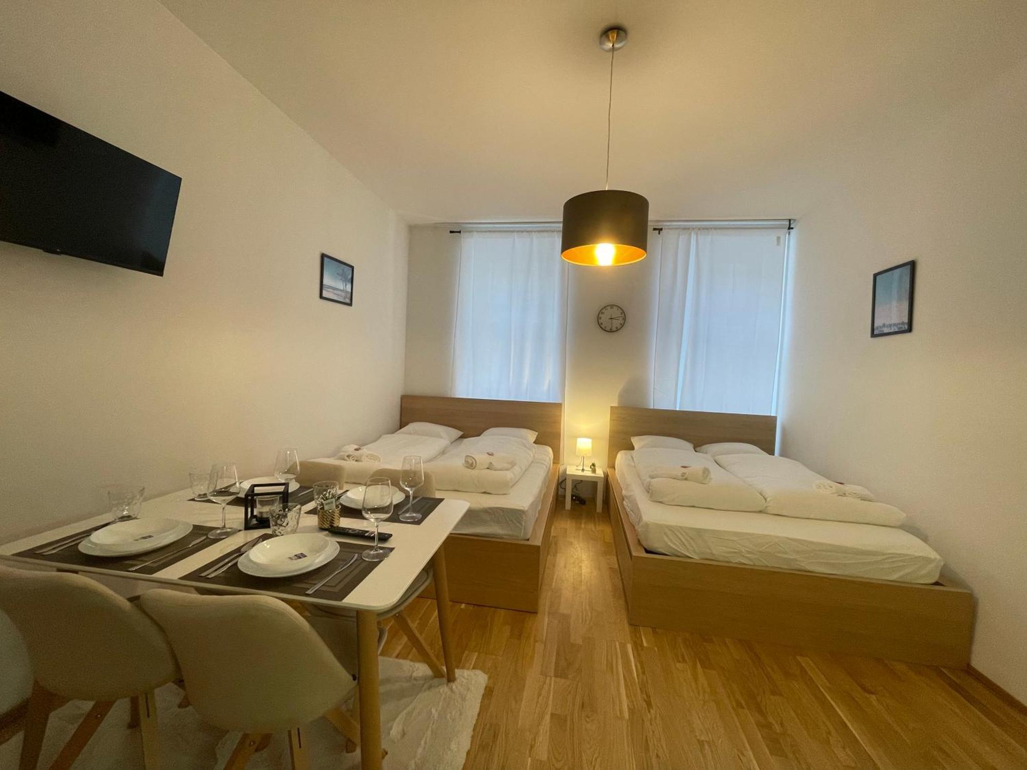 Cozy 5-Person Apartment In Vienna 6 Eksteriør bilde